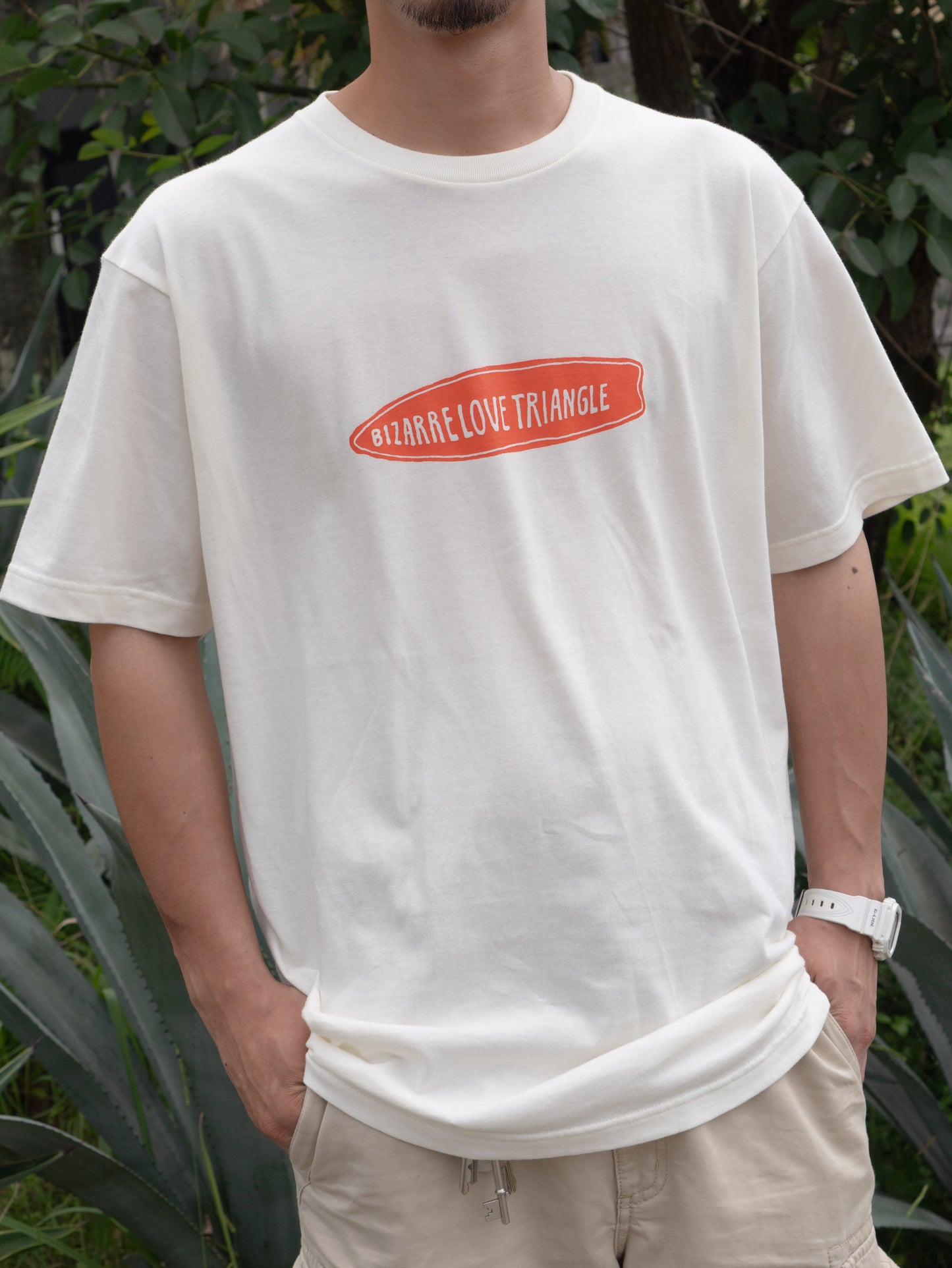 "Bizarre Love Triangle" Tee【予約販売】